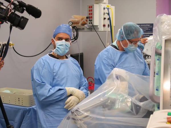 O desafio de realizar cirurgias ao vivo e no exterior